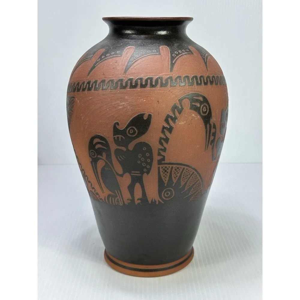 VTG Loja Ecuador‎ Art Pottery Vase Aztec Insized Design 1997 Signed 12